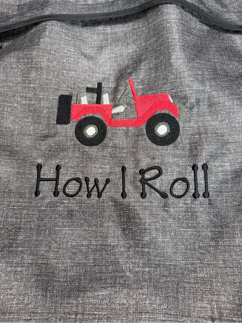 thirty-one Gray Drawstring Cinch Bag with Red Jeep - Picture 2 of 4
